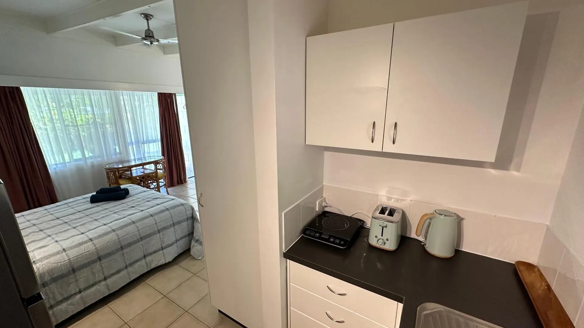 Ξενοδοχείο με διαμερίσματα Magnetic Island Resort Studio Nelly Bay